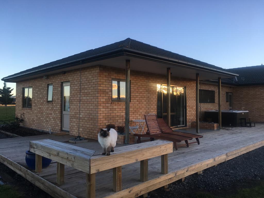 Bentleys Country Stay Hawarden Exterior photo